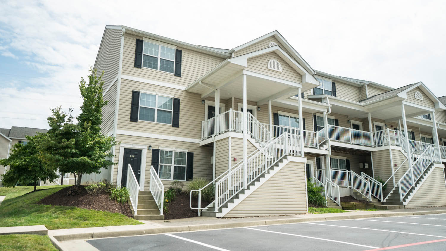 14 Bedroom Harrisonburg Townhomes Copper Beech